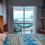 Apartamento Frente Mar E Piscina